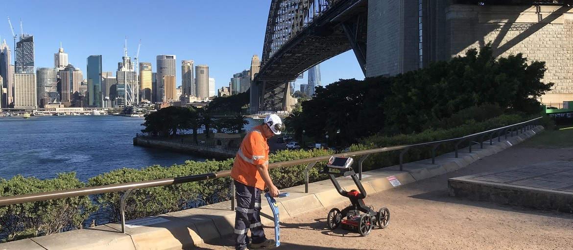 Warrabinya Services - Operator performing Utility Locating under the Sydney Harbour Bridge, NSW, 2000